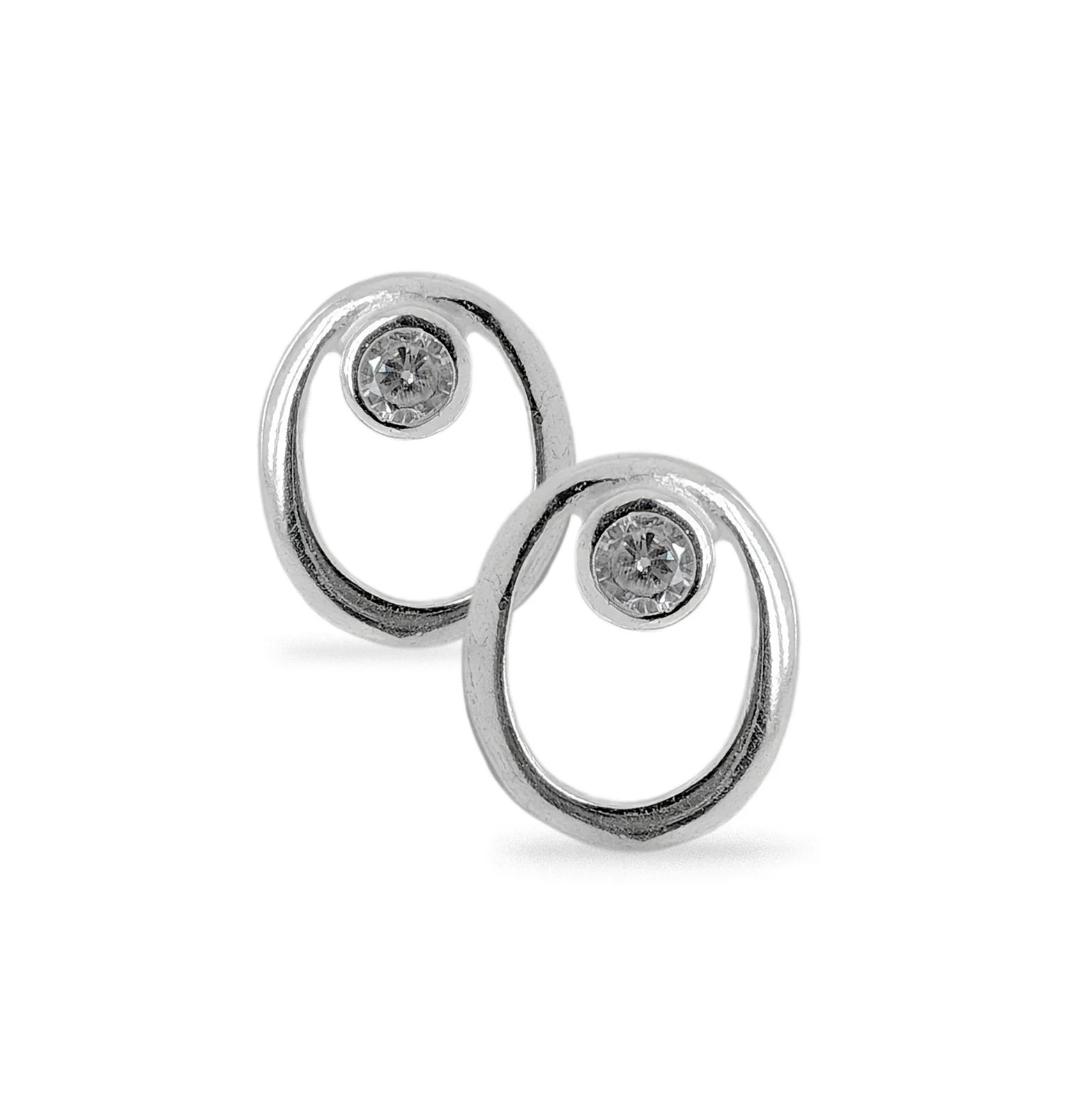 Silver earrings with Zircons