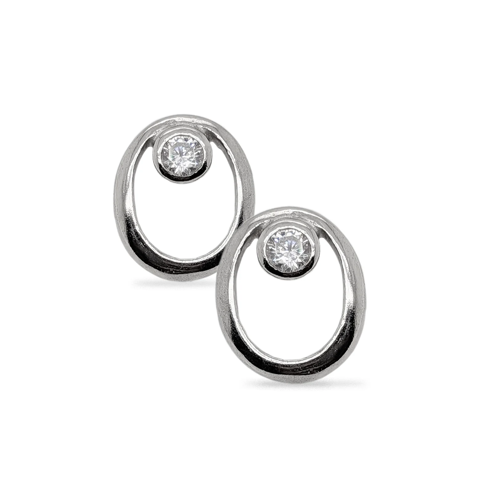 Silver earrings with Zircons