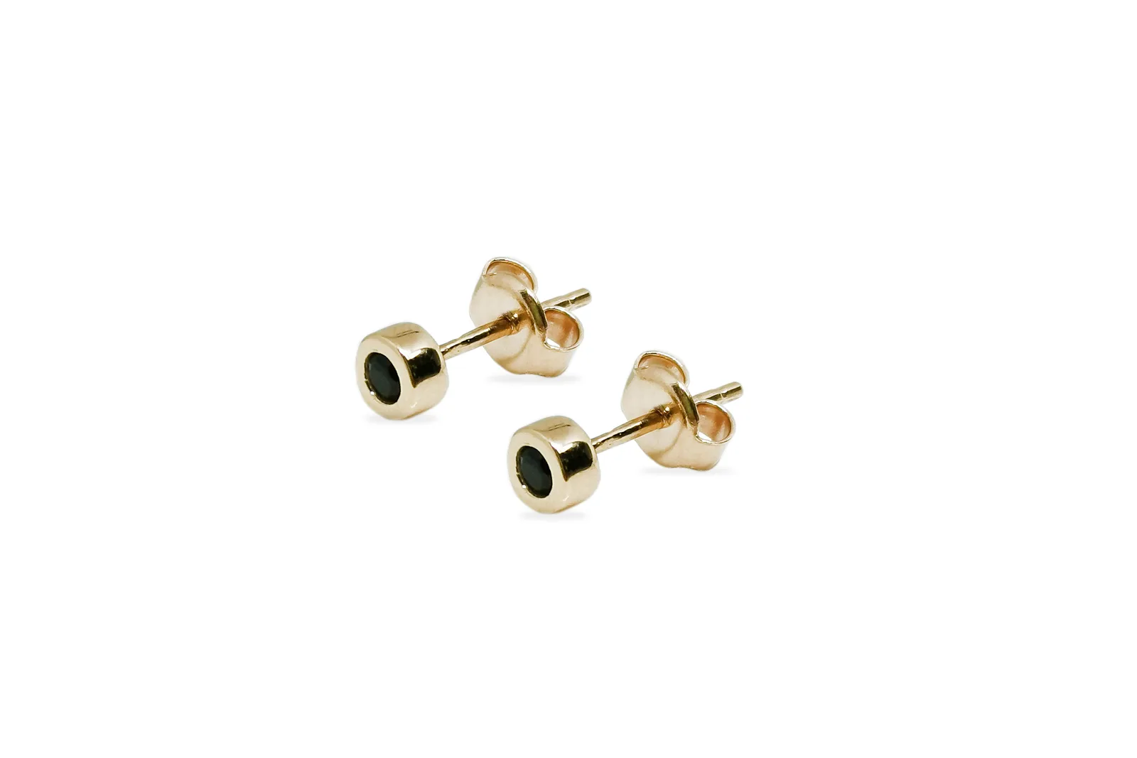 Golden earrings with Zirconia