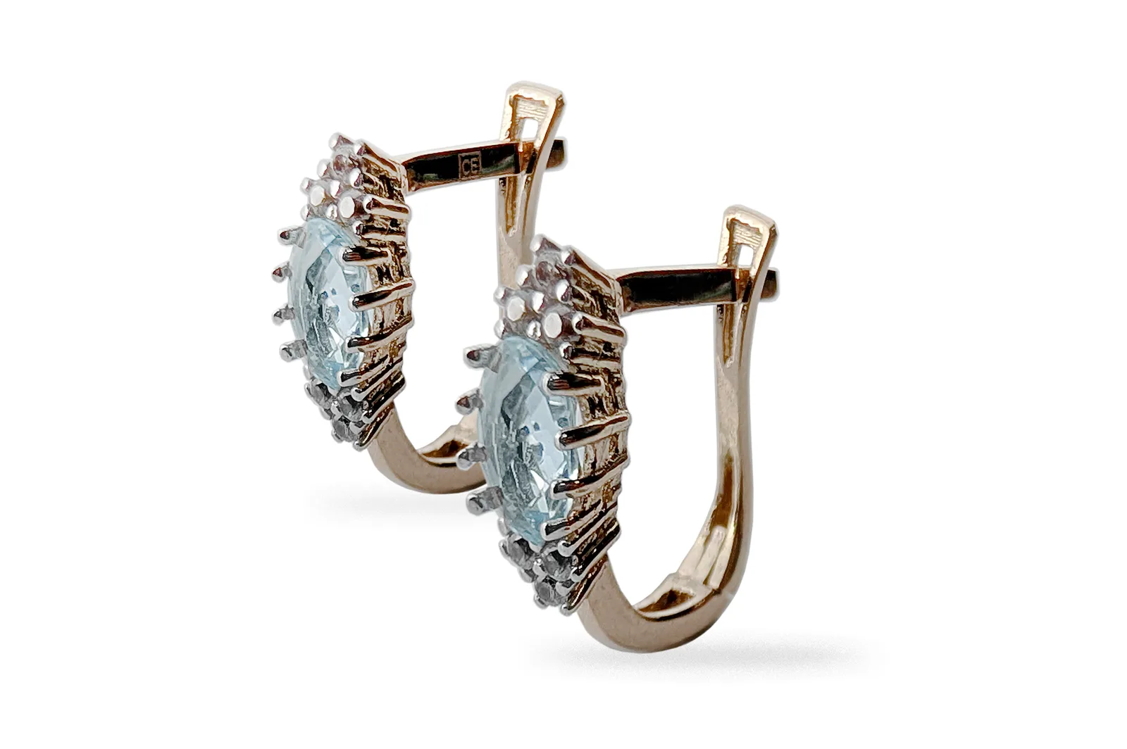Golden earrings with Topaz