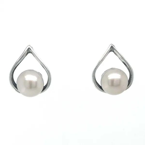 Earrings with cultivated freshwater pearl A2510400300