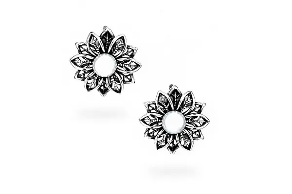 Earrings with cultivated freshwater pearl A2534350550