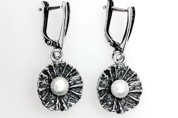 Earrings with cultivated freshwater pearl A3162350590