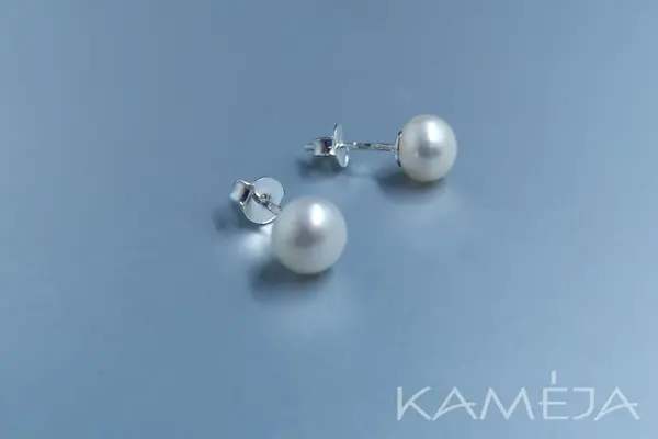 Earrings with cultivated freshwater pearl A391800150