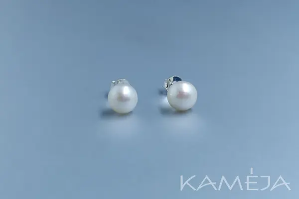 Earrings with cultivated freshwater pearl A391800150