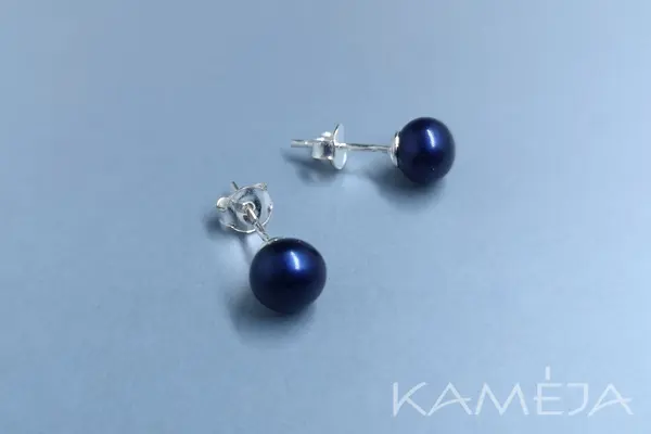 Earrings with cultivated freshwater pearl A391800150