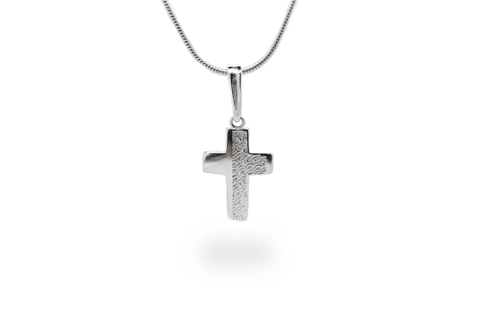 Cross pendant P2370500080