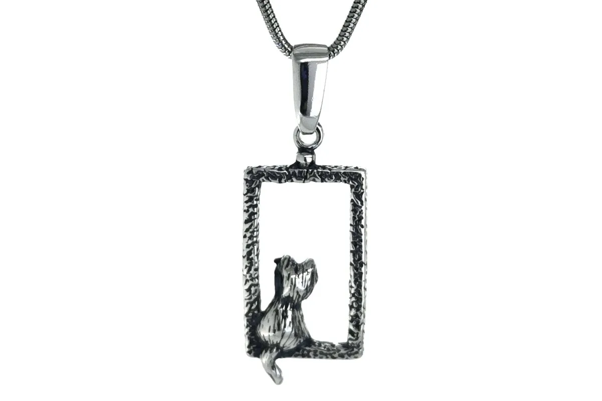 Pendant "The Cat in the Window"