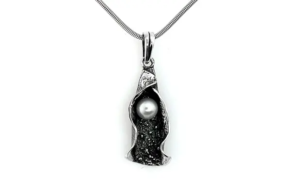 Cultured Pearl Pendant P0000350500