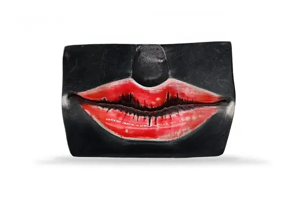 Brooch - red lips