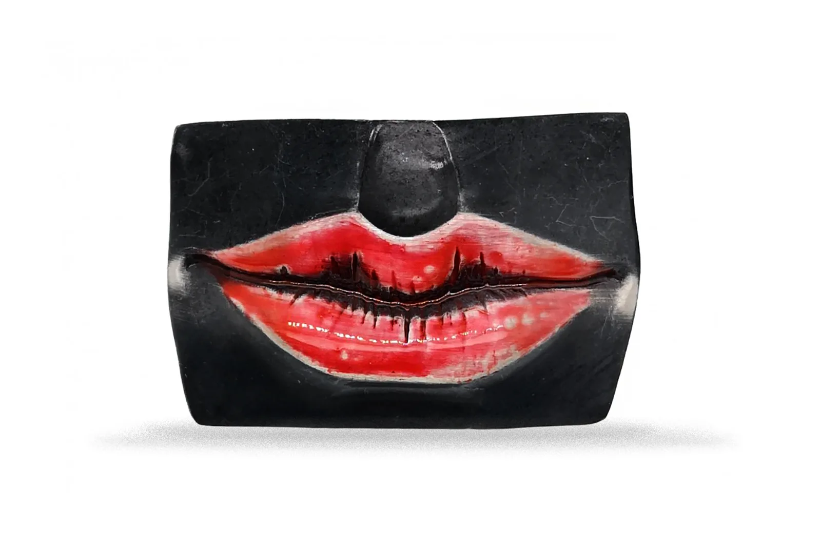 Brooch - red lips
