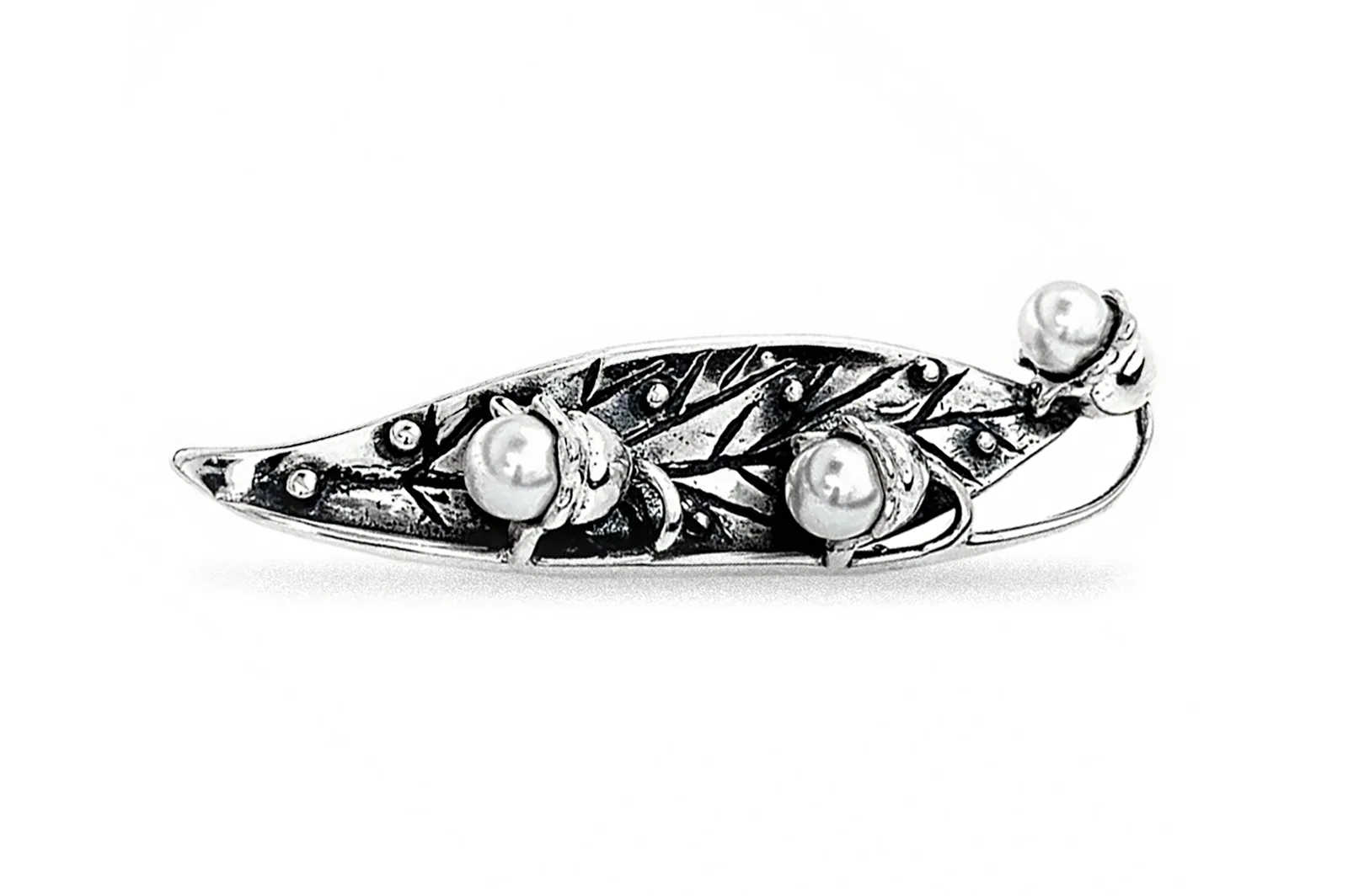 Brooch with Cultivated Pearl SA256300840