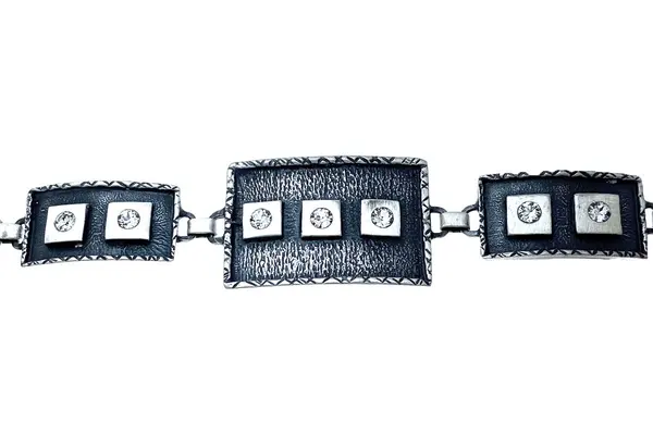Silver bracelet with Crystal Glass