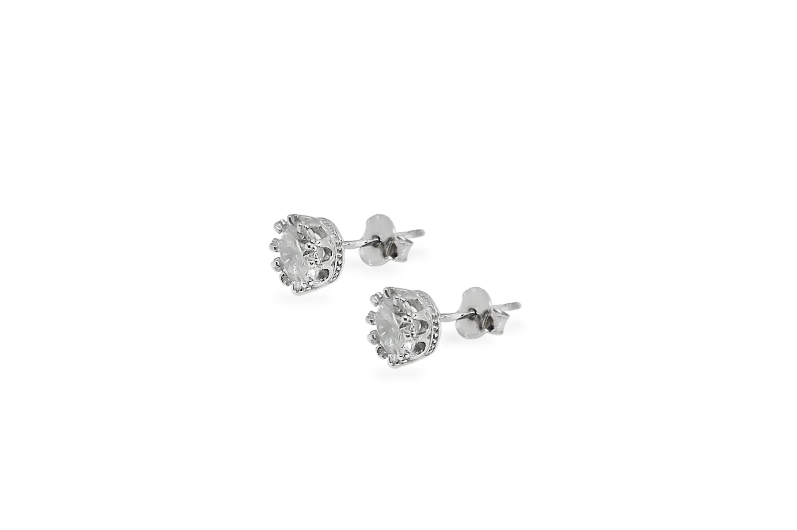Silver earrings with Zircons