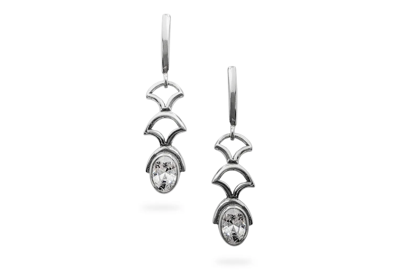 Silver earrings with Zircons