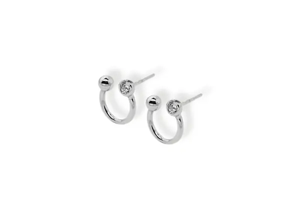 Silver earrings wit zircons