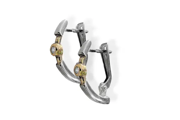 Silver earrings with Zircon