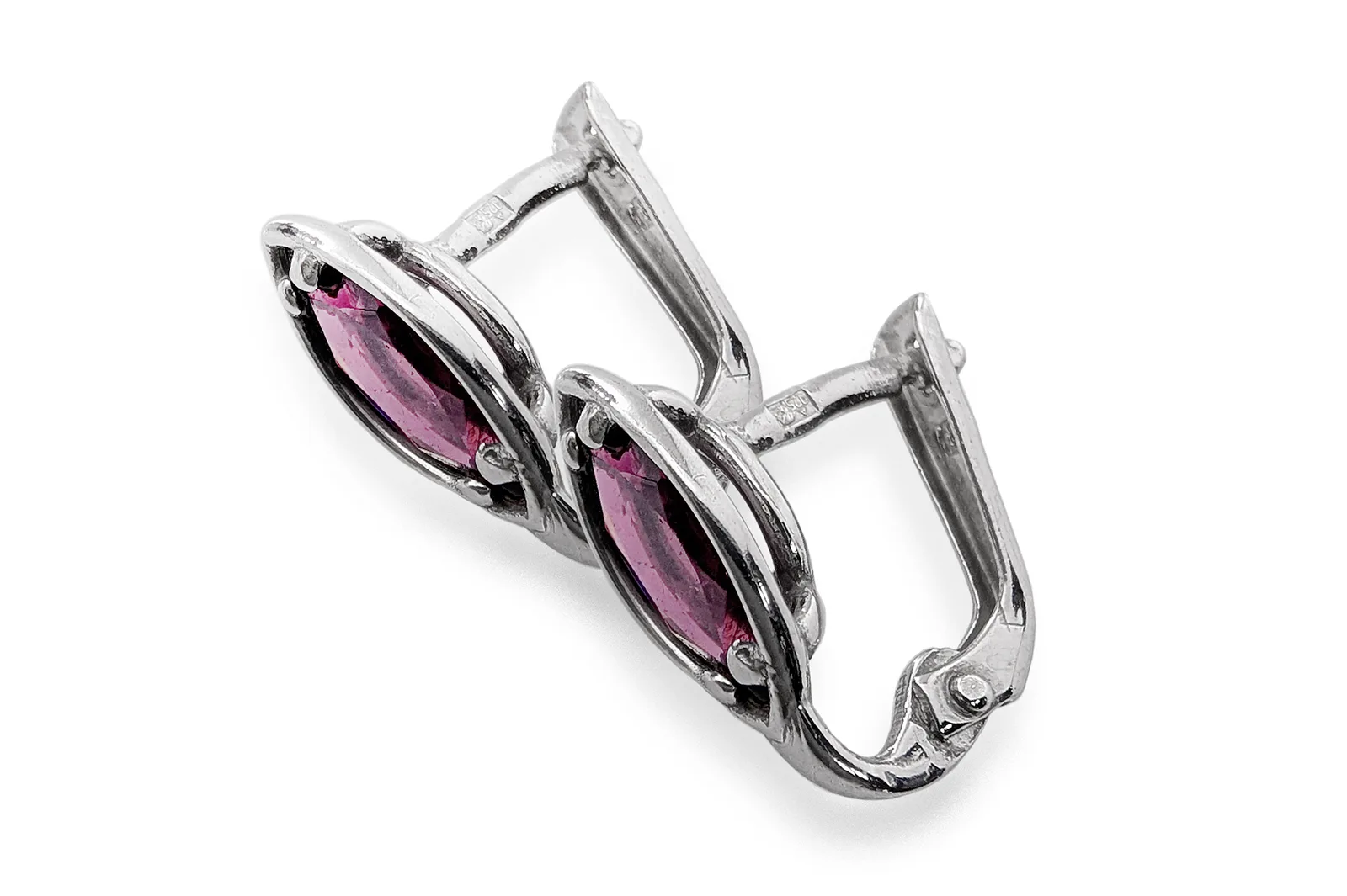 Silver earrings with Garnets