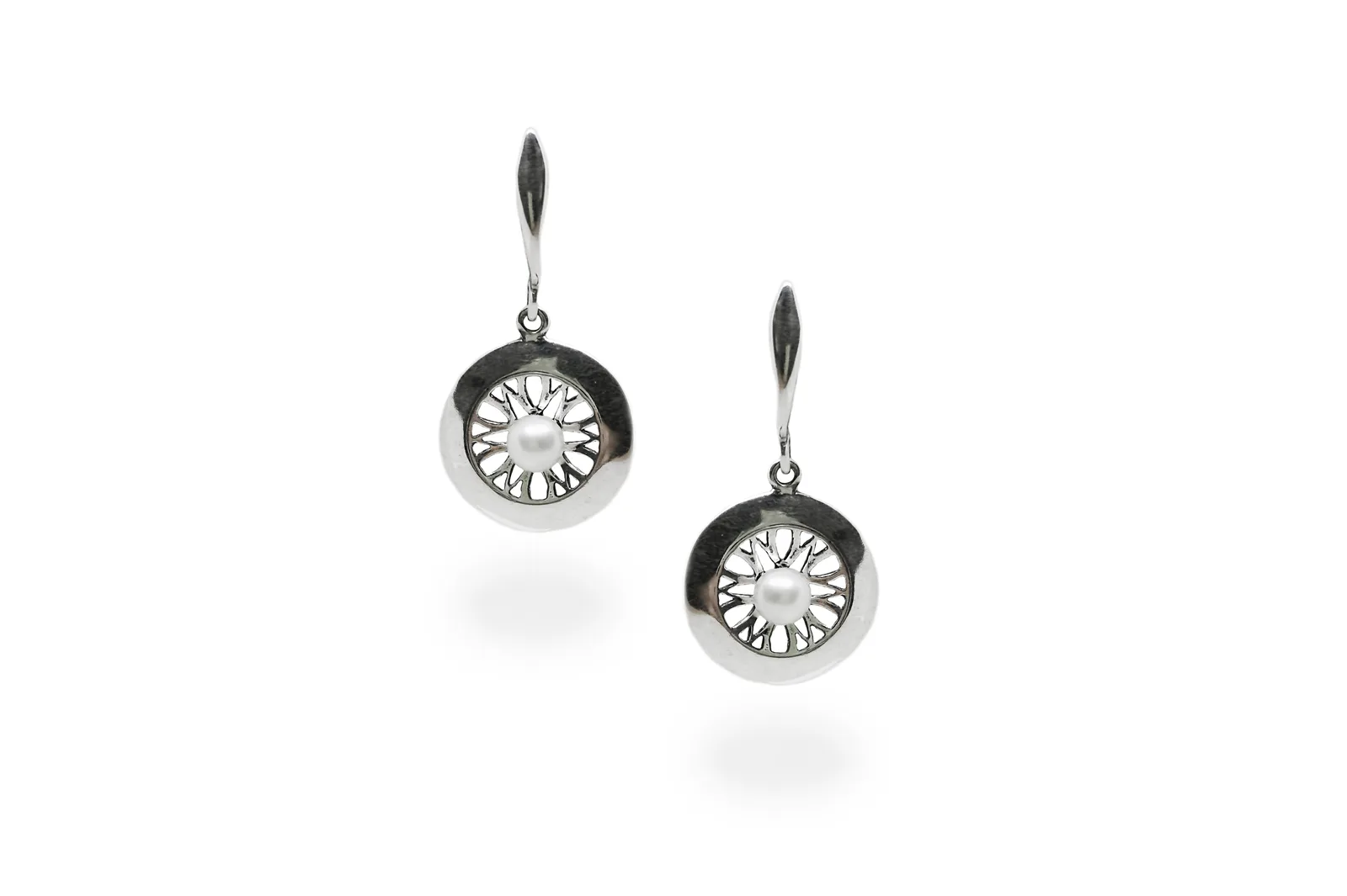 Silver earrings with Pearls