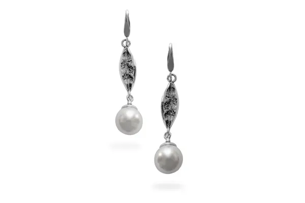 Silver earrings with Pearls