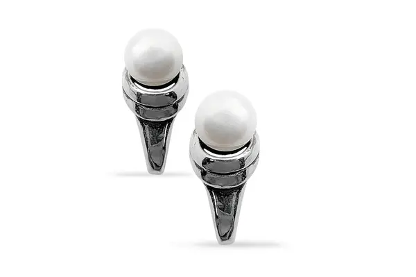 Silver earrings with Pearls