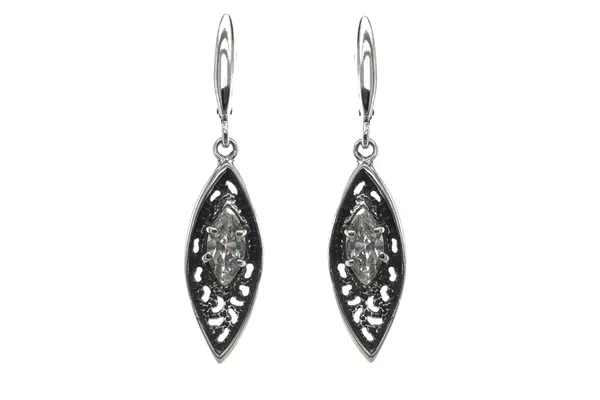 Silver dangling earrings AU0000400560