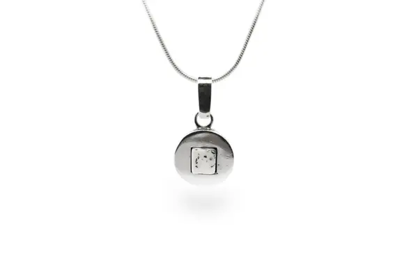 Silver pendant with Agate