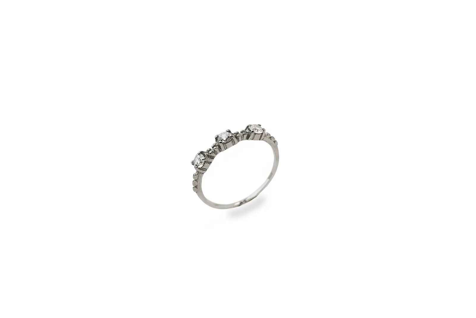 Silver ring with Zircons