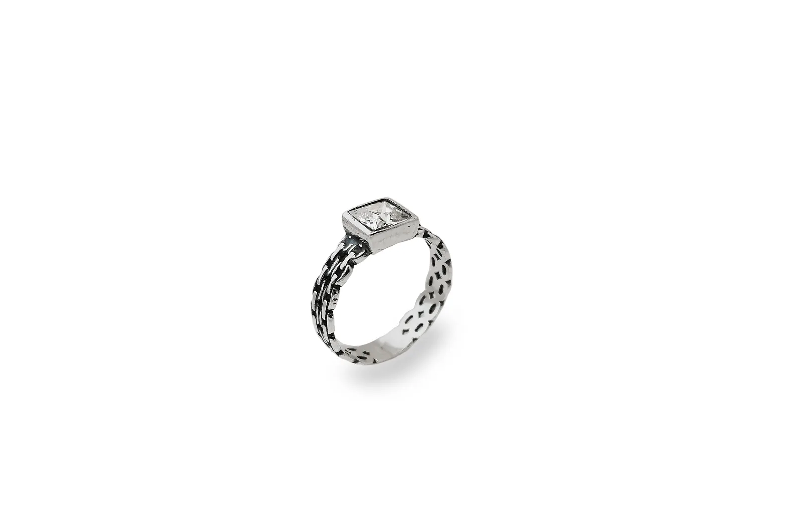 Silver ring with Zircon