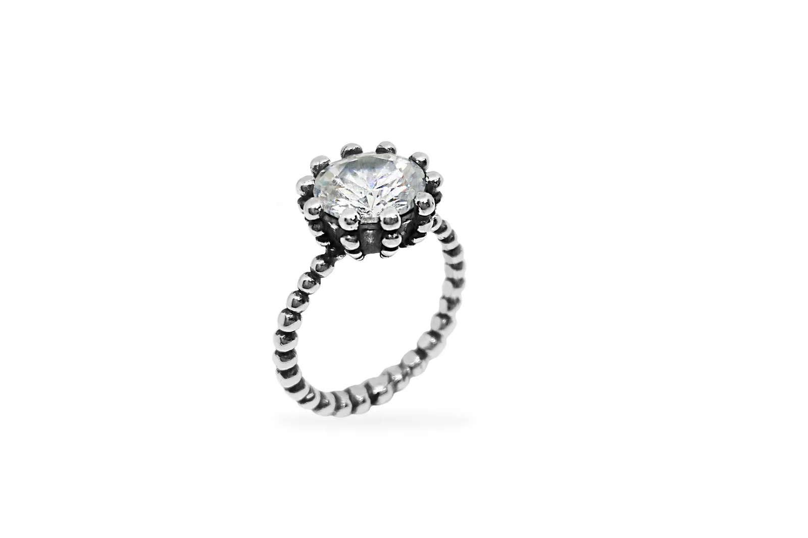 Silver ring with Zircon