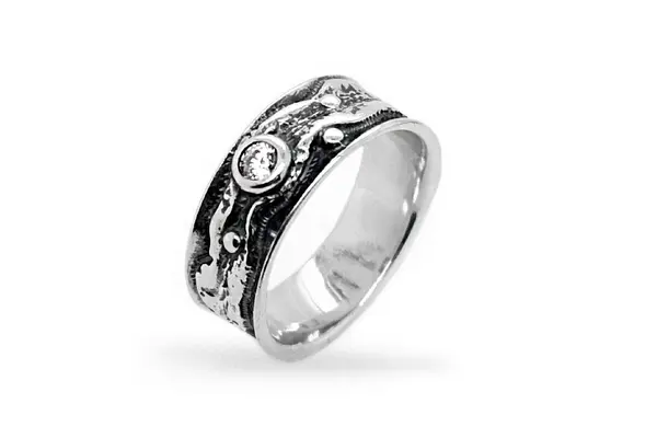 Sterling silver ring with Cubic Zirconia Z1840350520