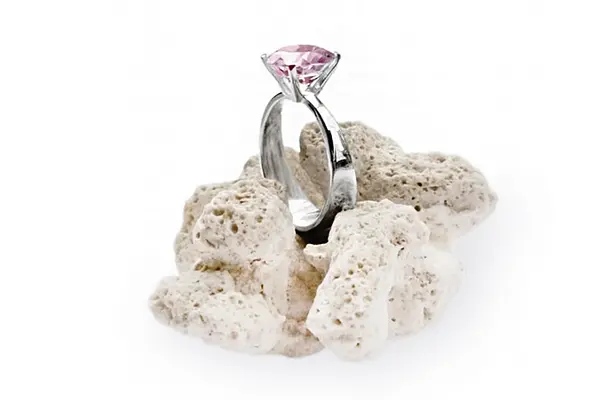 Silver ring with Quartz