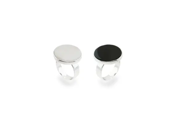 Silver ring with Onyx