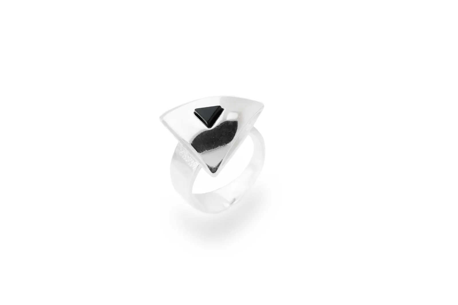Silver ring with Onyx