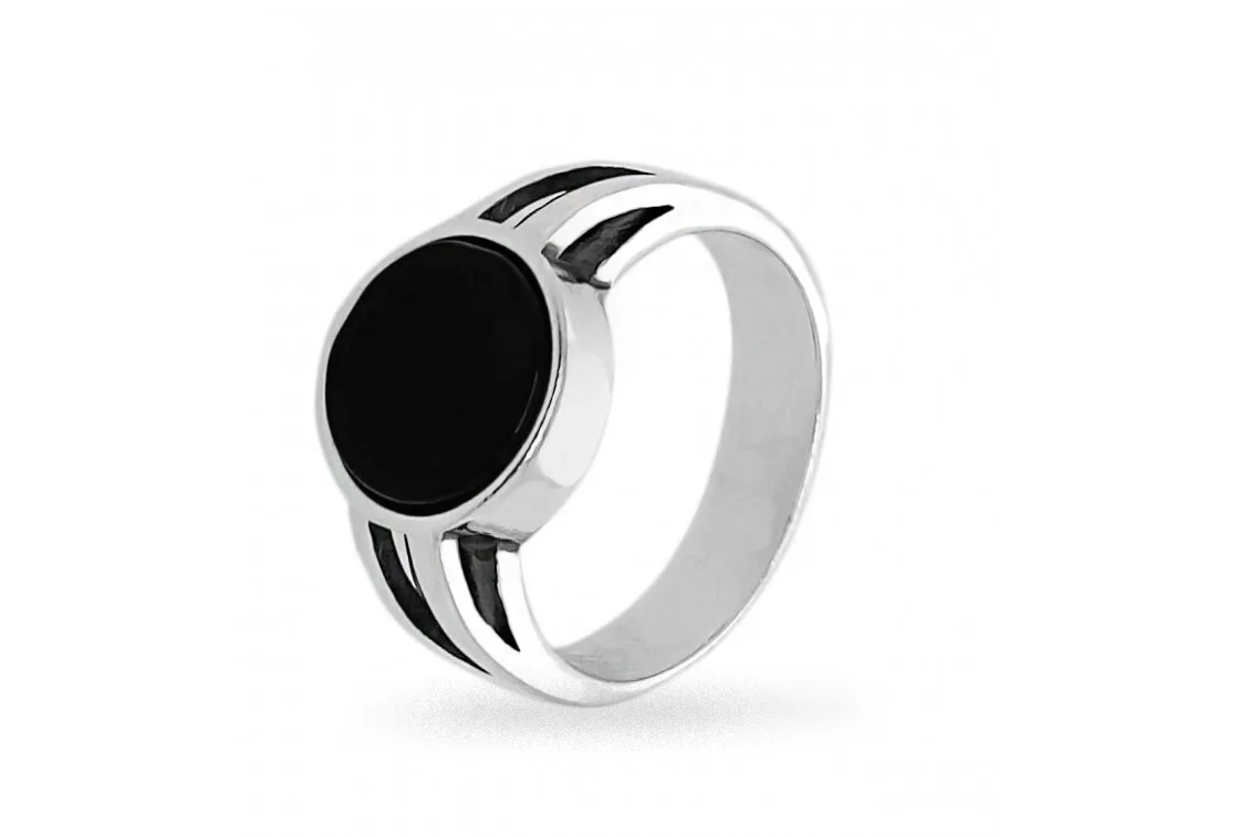 Sterling silver ring with black Onyx Z1918350500