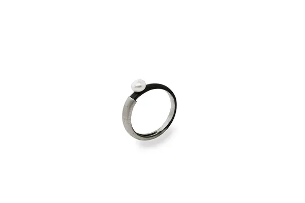 Silver ring with Pearl