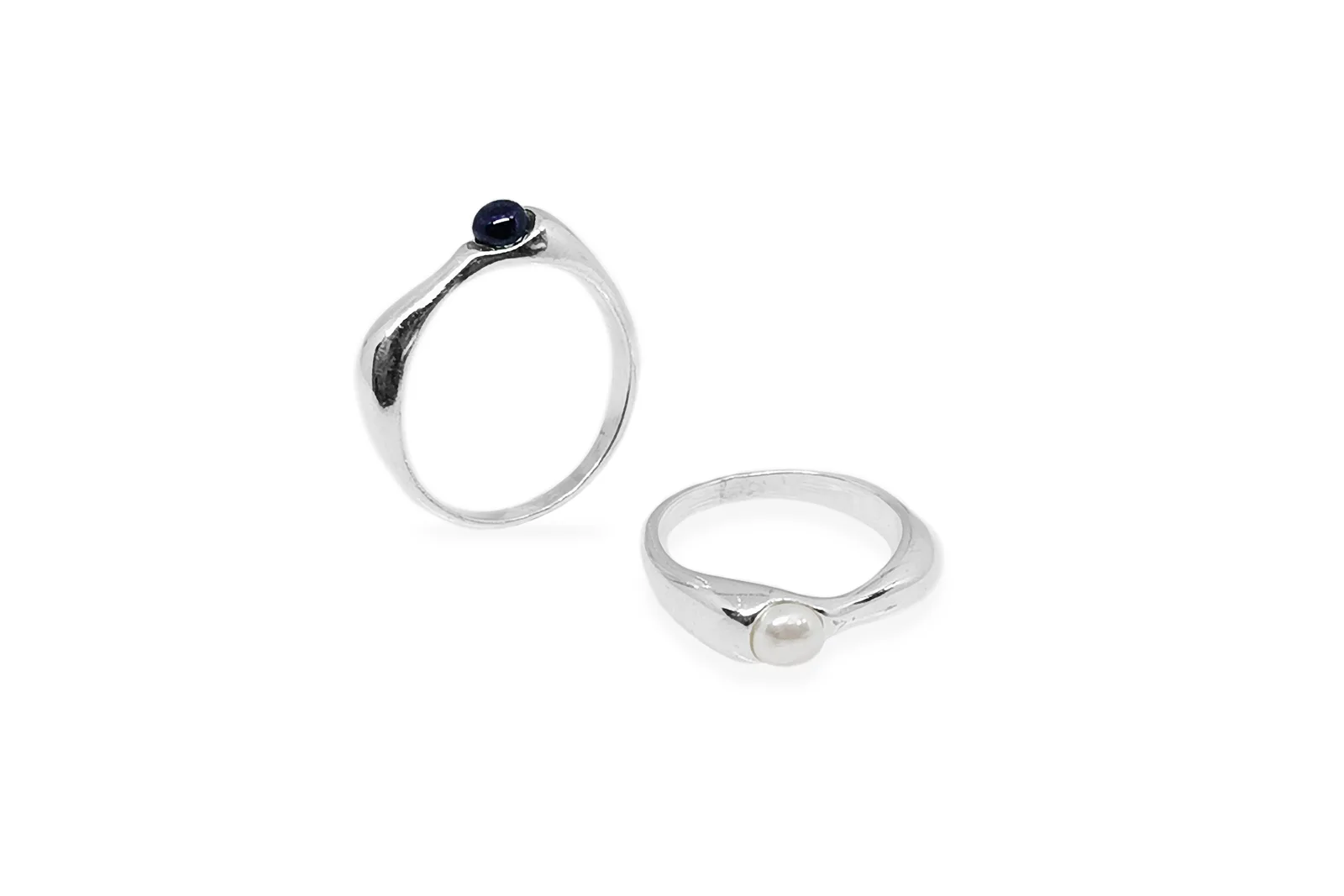 Silver ring with Pearl