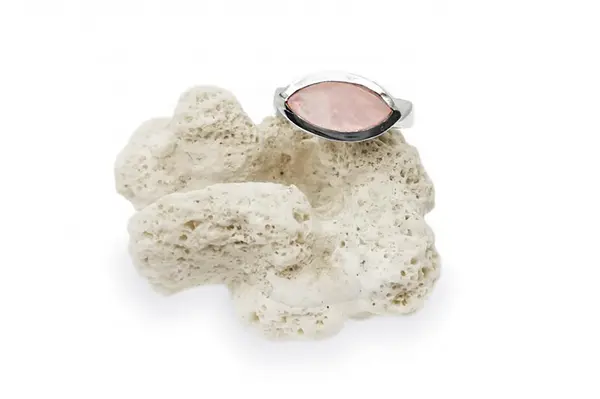 Silver ring with Rose quartz