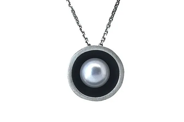 Pearl Pendant P1743350310