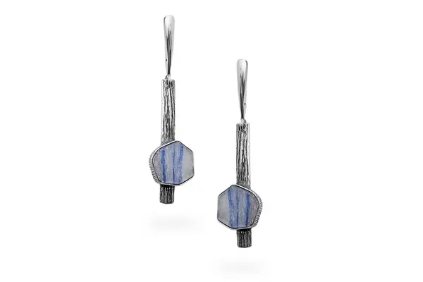 Exclusive earrings with Kyanite