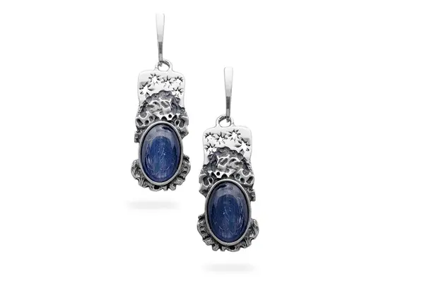 Exclusive earrings with Kyanite