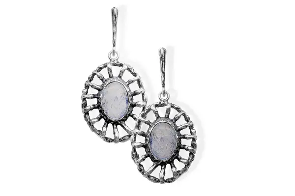 Exclusive earrings with Moonstone