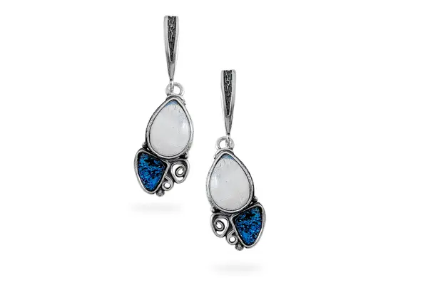 Exclusive earrings with Moonstone and Mother of Pearl