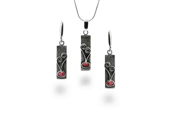 Exclusive set with Garnets