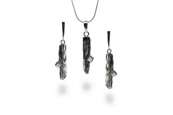 Exclusive set with Hematite