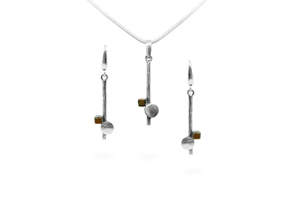 Exclusive set with Hematite