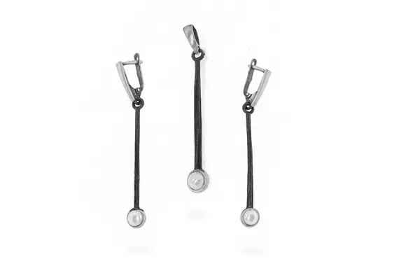 Complect with Cultured Pearl