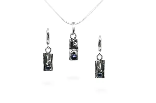 Exclusive set with Blue Pearls