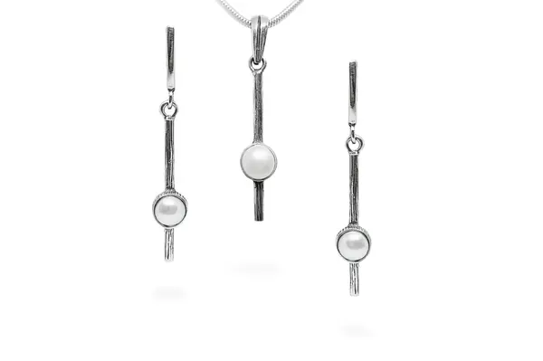Exclusive set with Pearls