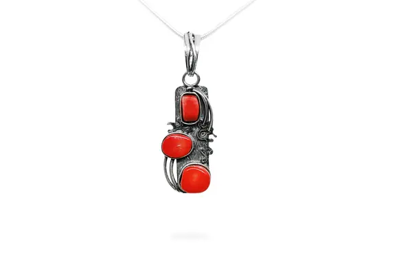 Exclusive pendant with Coral